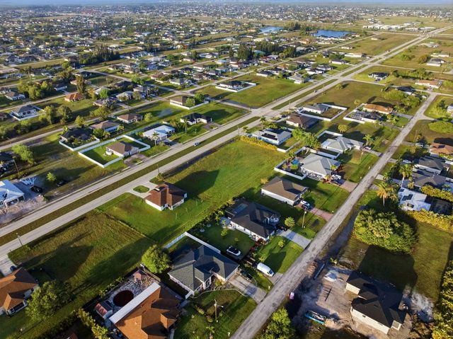 3 of 4 - 2623 Tropicana Parkway W, Cape Coral, FL