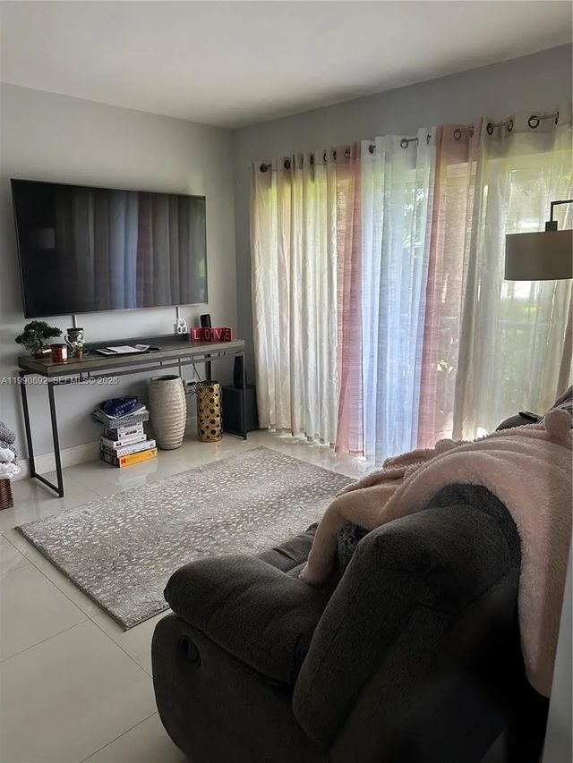 4 of 20 - 13810 Sw 112th Street #106, Miami, FL