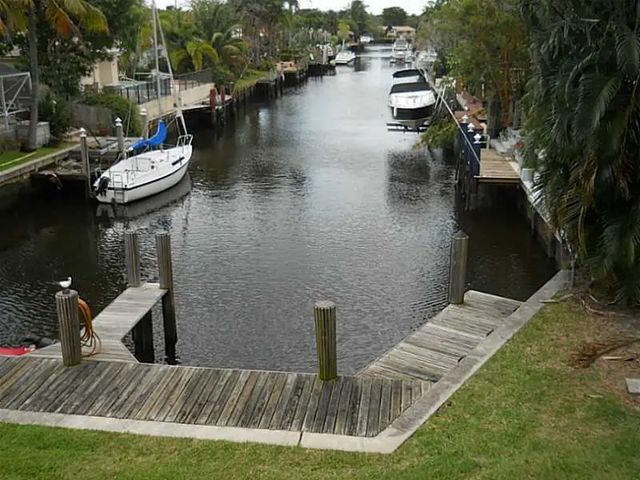 3 of 9 - 520 Sw 15th Street #101, Pompano Beach, FL