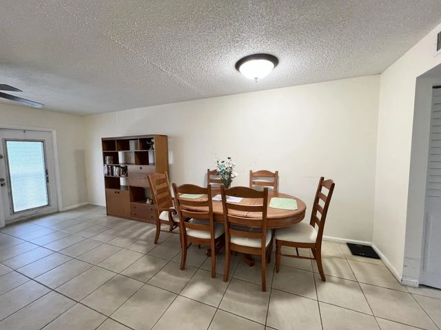 4 of 40 - 4023 Berkshire B  #4023, Deerfield Beach, FL