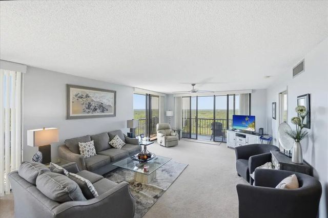 5 of 72 - 5059 N Hwy A1a #401, Hutchinson Island, FL