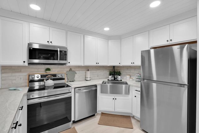 5 of 21 - 2400 S Ocean Drive #v-211, Fort Pierce, FL
