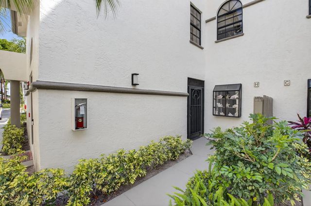 4 of 61 - 5226 Europa Drive #h, Boynton Beach, FL