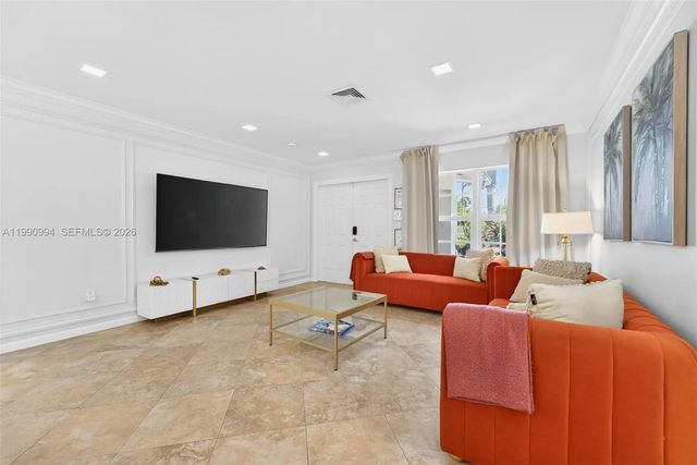4 of 27 - 1661 Bel Air Avenue, Lauderdale-By-The-Sea, FL