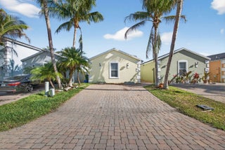 Photo of Listing #B26008194