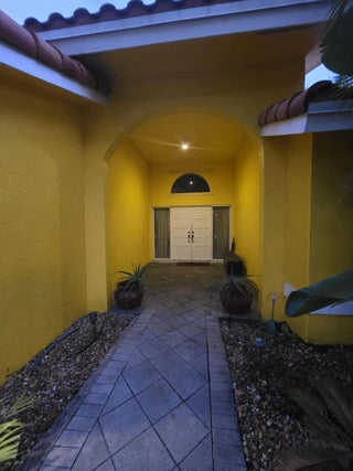 Photo of Listing #B26008214