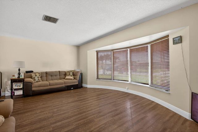 5 of 39 - 6701 Nw 20th Street, Margate, FL