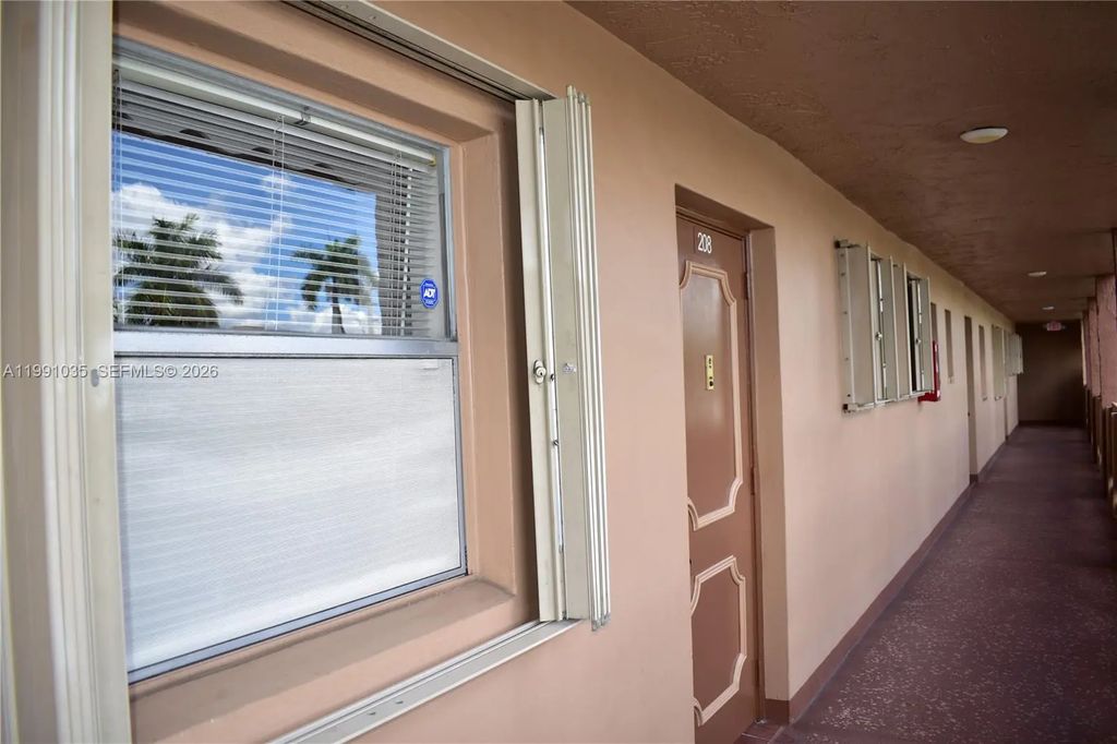 9800 Sunrise Lakes Boulevard #208, Sunrise