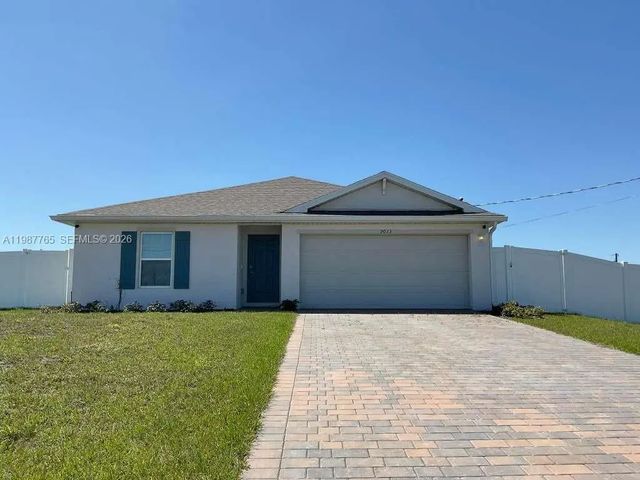 9013 Meadow Circle, LaBelle