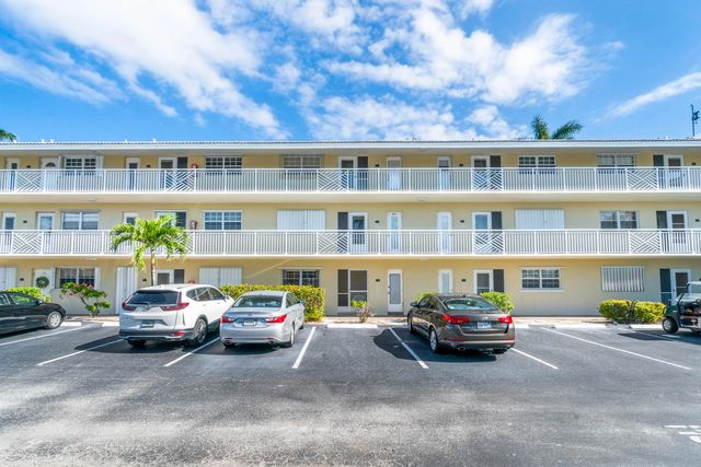2 of 31 - 1951 Ne 39th Street #131, Lighthouse Point, FL
