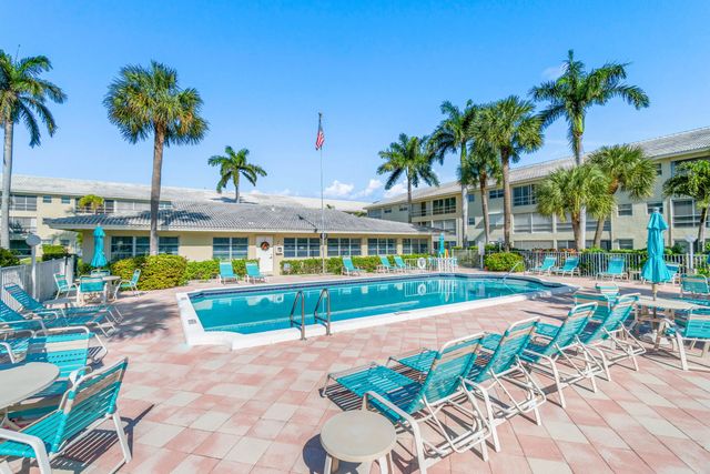 3 of 31 - 1951 Ne 39th Street #131, Lighthouse Point, FL