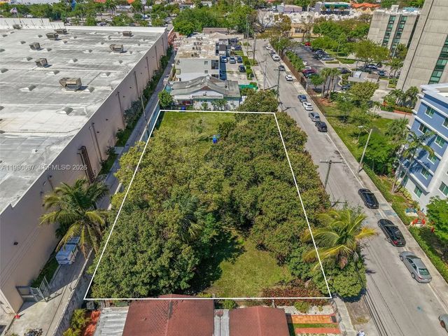 3 of 20 - 1000 Sw 30th Avenue, Miami, FL