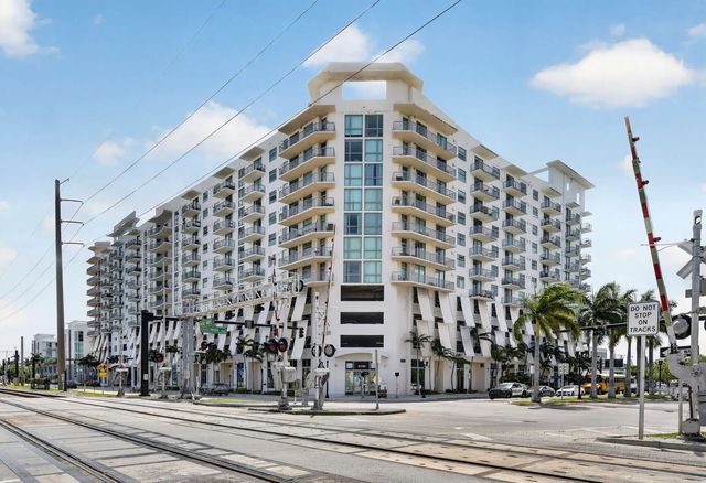 3 of 55 - 140 S Dixie Highway #819, Hollywood, FL