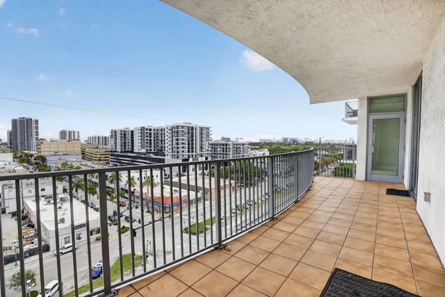 4 of 55 - 140 S Dixie Highway #819, Hollywood, FL