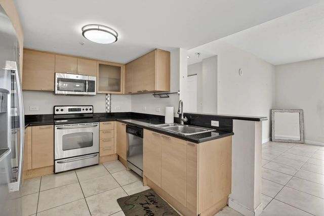 5 of 55 - 140 S Dixie Highway #819, Hollywood, FL
