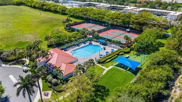 2 of 35 - 1120 Canella Lane, Hollywood, FL