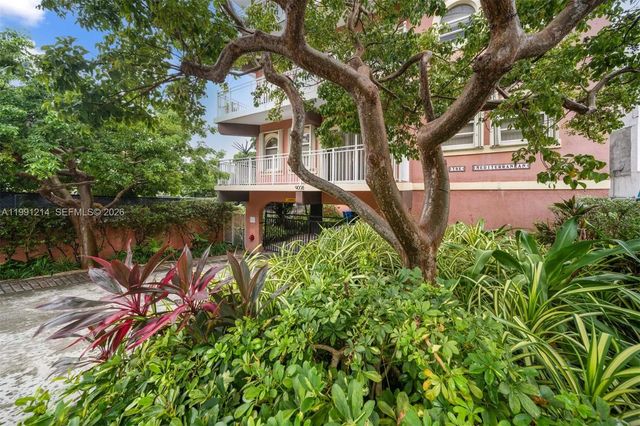 4 of 62 - 9008 Collins Avenue #402, Surfside, FL