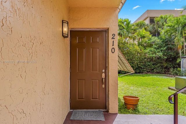 4 of 40 - 6854 Nw 173rd Drive #210, Hialeah, FL