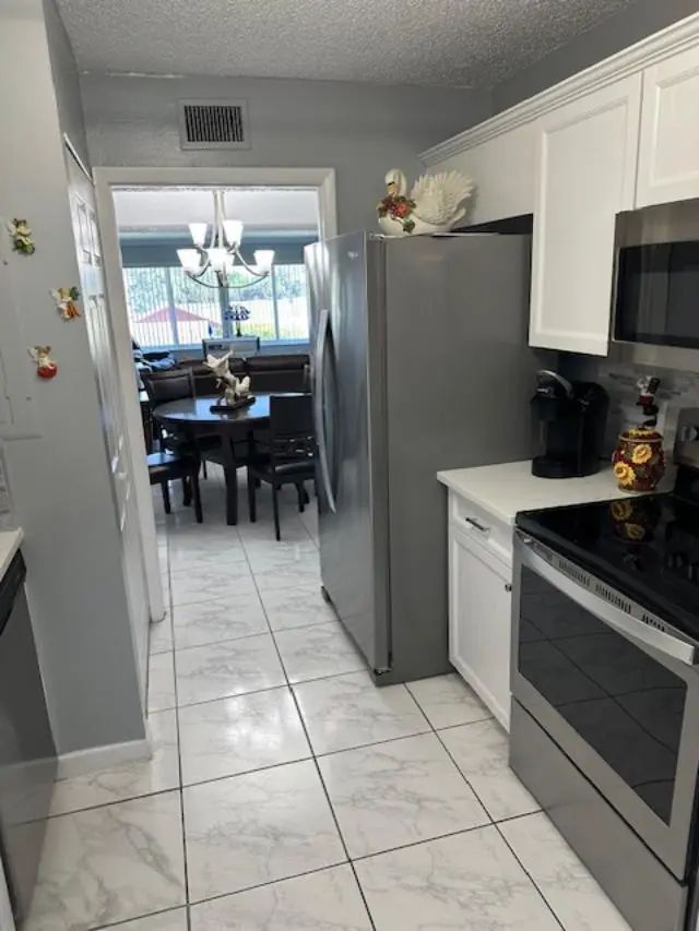 4 of 27 - 6768 N 10th Ave Avenue N #210, Lake Worth, FL