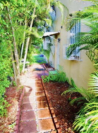 Photo of Listing #B26008549