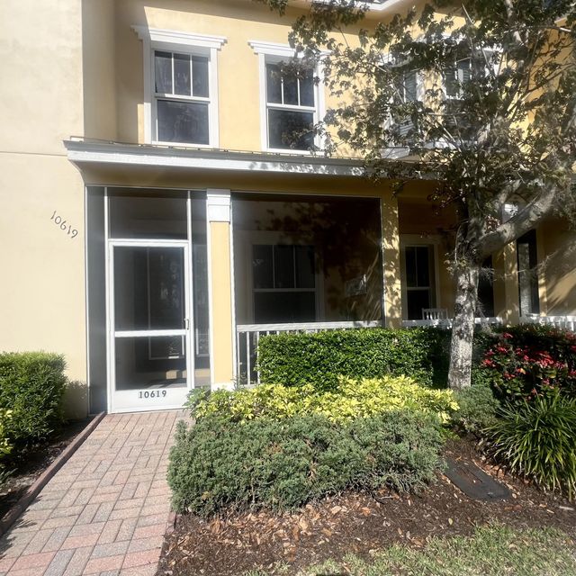 2 of 29 - 10619 Sw Cam Run, Port St. Lucie, FL