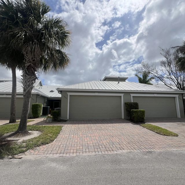 4 of 29 - 10619 Sw Cam Run, Port St. Lucie, FL