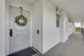 Photo of Listing #B26009124