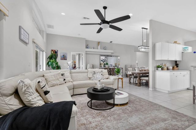 7207 Modena Drive, Boynton Beach