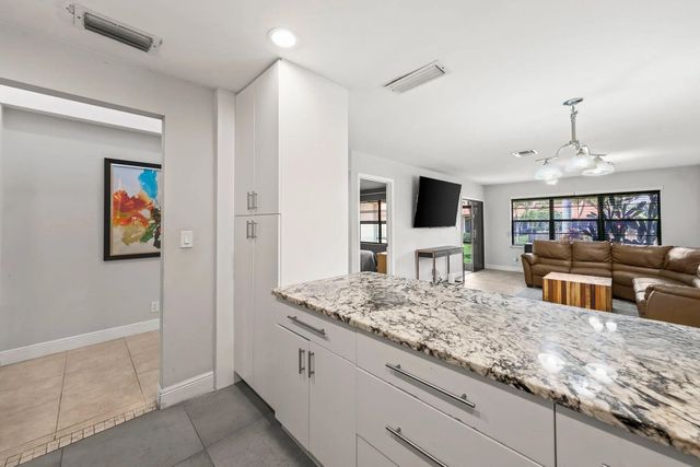 5 of 57 - 41 Bethesda Park Circle #k41, Boynton Beach, FL