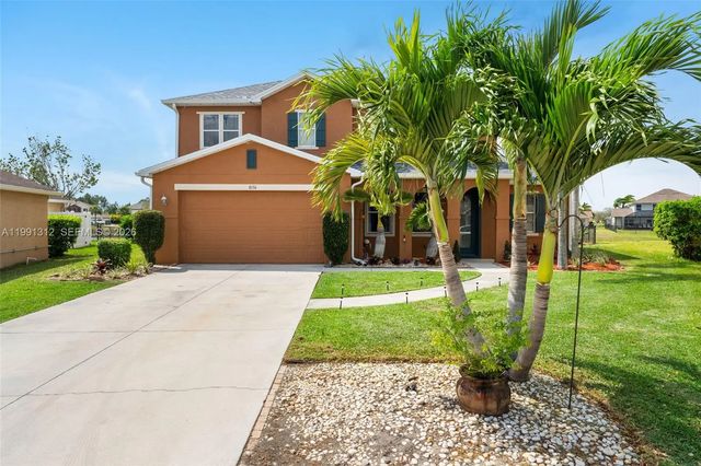8130 Blue Daze Court, Lehigh Acres