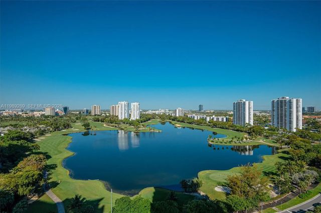 20185 E Country Club Drive #1805, Aventura