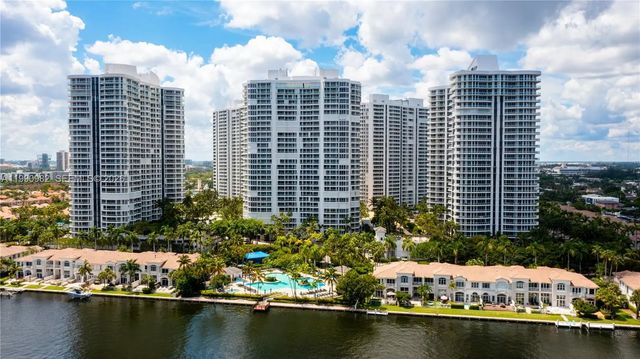 2 of 56 - 21050 Point Place #401, Aventura, FL