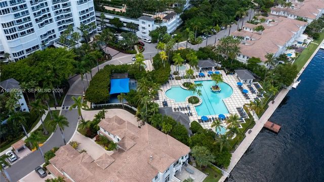 4 of 56 - 21050 Point Place #401, Aventura, FL