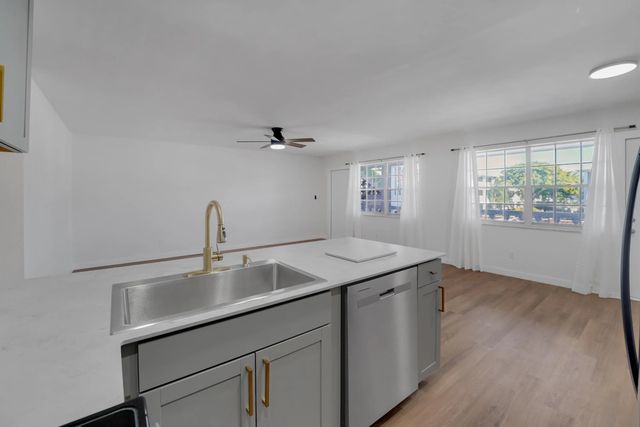5203 Ne 24th Terrace #b207, Fort Lauderdale