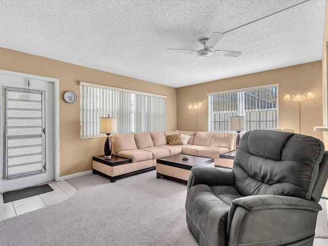 4 of 52 - 5 Markham A #a, Deerfield Beach, FL
