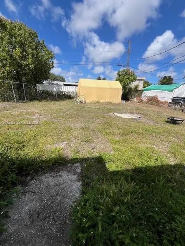 3 of 12 - 2305 Nw 13 Court, Fort Lauderdale, FL