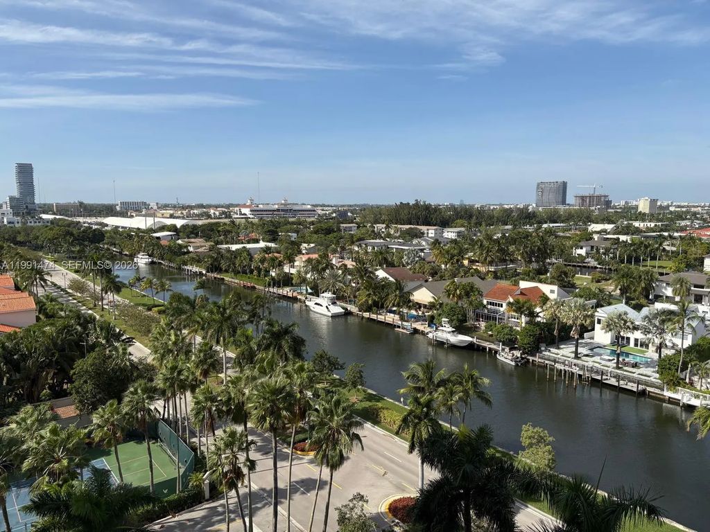3600 Yacht Club Drive #1001, Aventura