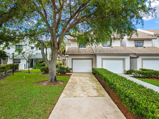 3 of 31 - 12598 Westhampton Circle, Wellington, FL