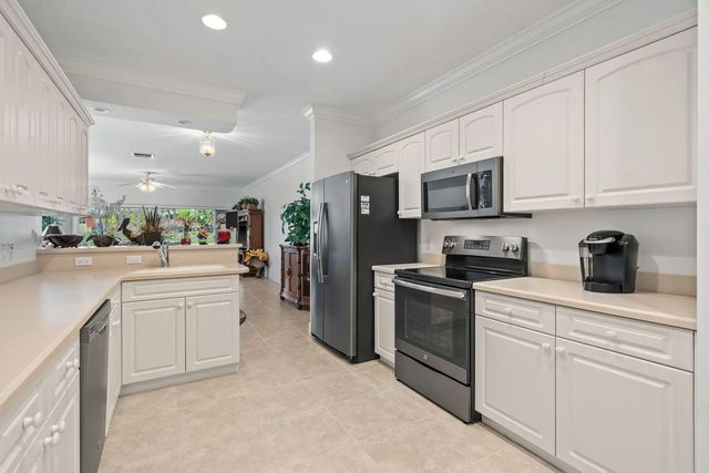 5 of 31 - 12598 Westhampton Circle, Wellington, FL