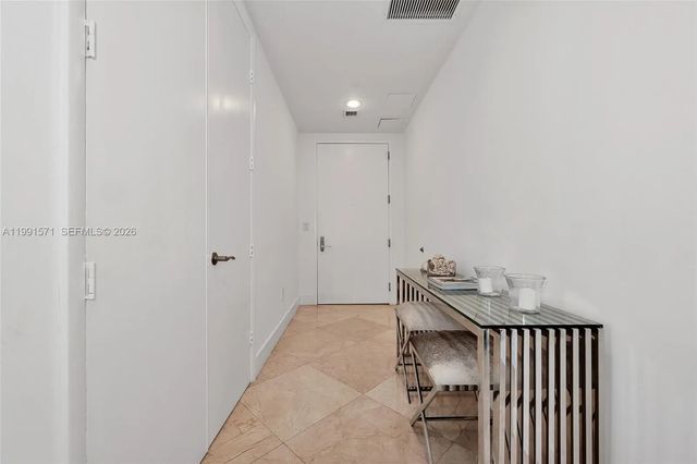4 of 33 - 16001 Collins Avenue #1005, Sunny Isles Beach, FL