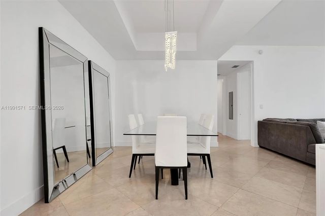 5 of 33 - 16001 Collins Avenue #1005, Sunny Isles Beach, FL