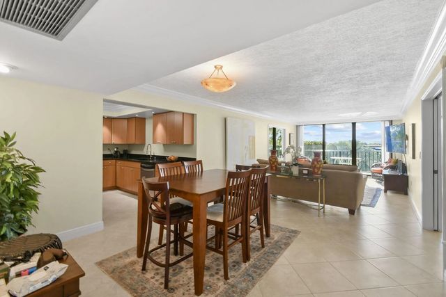 4 of 31 - 3460 S Ocean Boulevard #2090, Palm Beach, FL