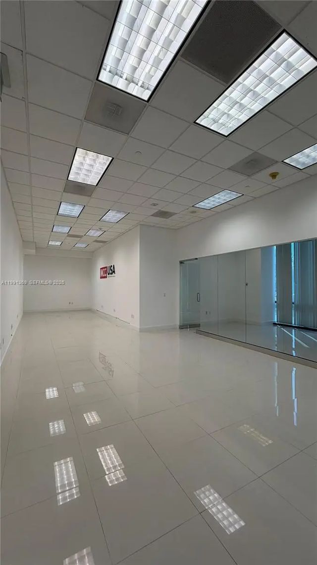 4 of 16 - 1200 Brickell Avenue #200 D/e/f, Miami, FL