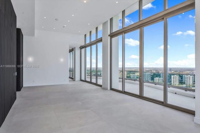 4 of 64 - 17901 Collins Avenue #ph-01, Sunny Isles Beach, FL