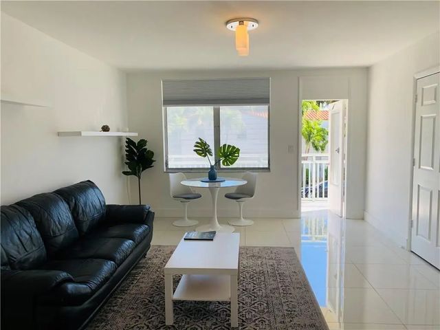 1480 Euclid Avenue #103, Miami Beach