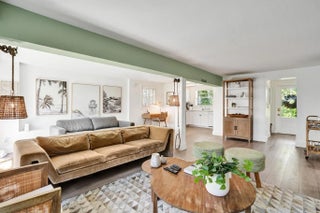 Photo of Listing #B26008705