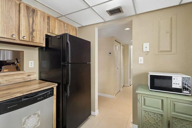 5 of 20 - 3141 Nw 47th Terrace #124, Lauderdale Lakes, FL