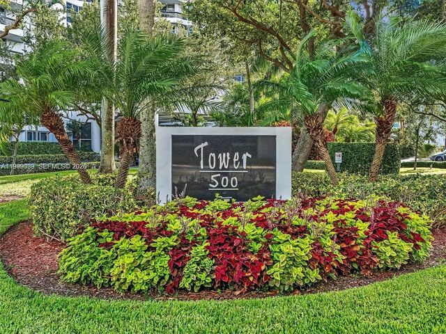 3530 Mystic Pointe Drive #114, Aventura