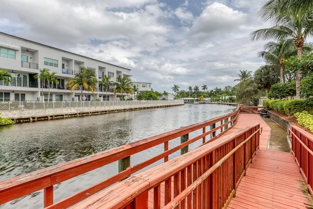 4 of 53 - 2631 Ne 14th Avenue #406, Wilton Manors, FL