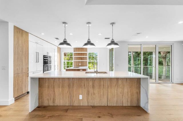 3 of 35 - 11847 Pebblewood Drive, Wellington, FL
